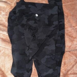 Lululemon Athletica Black Camo Leggings